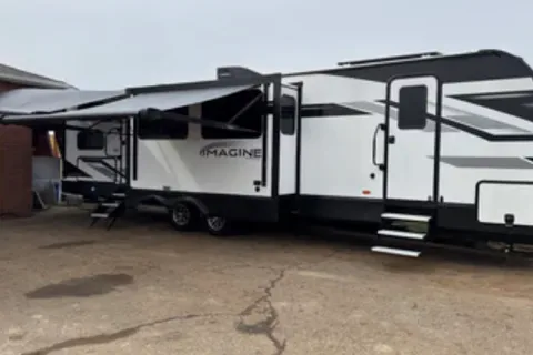 Forever Young 2025 Grand Design Imagine 3210BH Travel Trailer