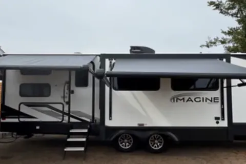 Forever Young 2025 Grand Design Imagine 3210BH Travel Trailer