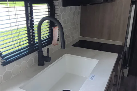 NEW Cozy Family Camper with Bunks - 2024 Starcraft 19BH