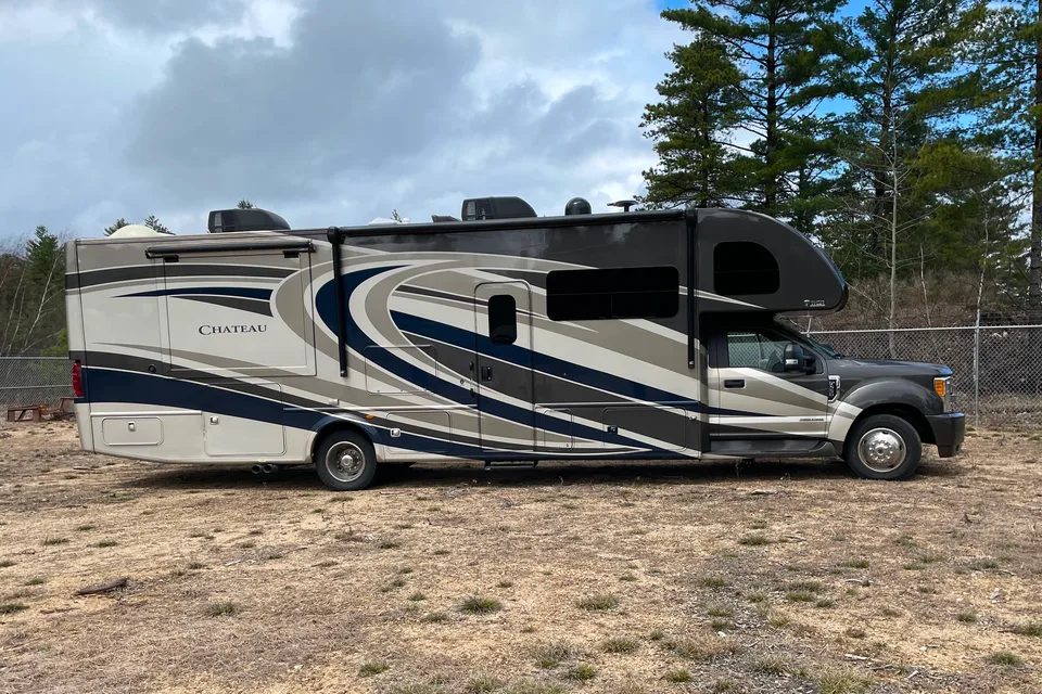 David's Thor Motor Coach 35sf Class C