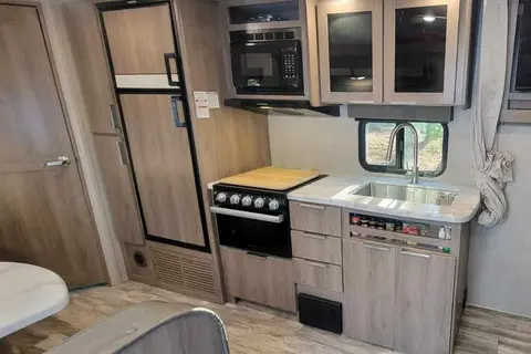 Jess & Nicks Getaway | Grand Design Imagine 21 BHE Travel Trailer