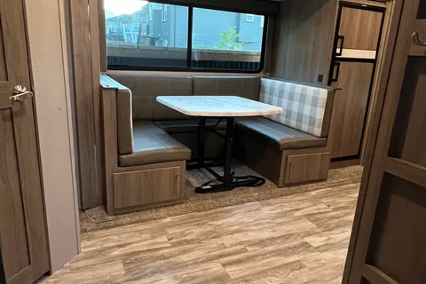 Erin's Grand Design Imagine Travel Trailer