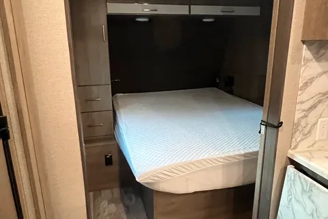 Erin's Grand Design Imagine Travel Trailer