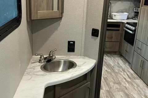 Erin's Grand Design Imagine Travel Trailer