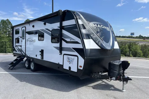 Erin's Grand Design Imagine Travel Trailer