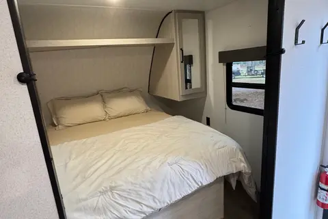 Brand New Palomino 345BHL Travel Trailer
