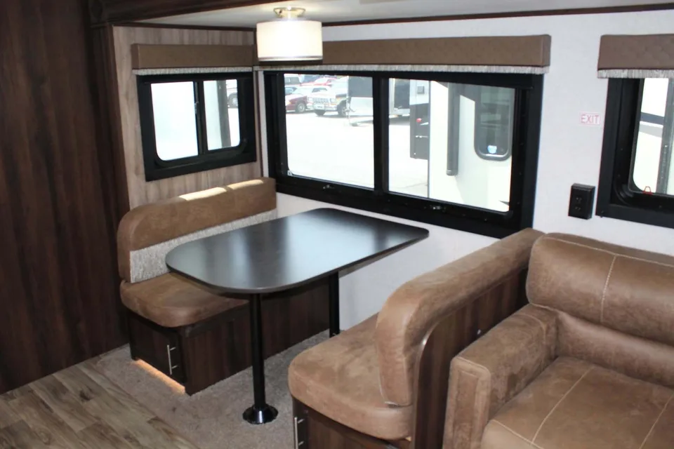 All you need to do is show up! FULLY STOCKED, FAMILY FRIENDLY like new 31’ with 2 slides Jayco WhiteHawk trailer!