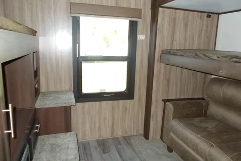 All you need to do is show up! FULLY STOCKED, FAMILY FRIENDLY like new 31’ with 2 slides Jayco WhiteHawk trailer!