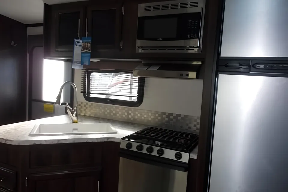 All you need to do is show up! FULLY STOCKED, FAMILY FRIENDLY like new 31’ with 2 slides Jayco WhiteHawk trailer!