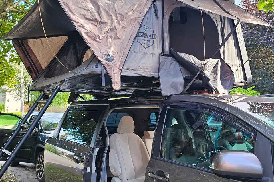 JC's TOYOTA SIENNA Campervan