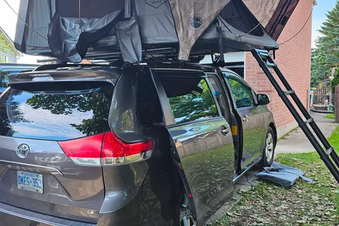 JC's TOYOTA SIENNA Campervan