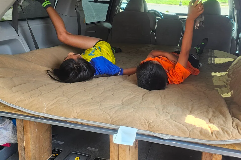 JC's TOYOTA SIENNA Campervan