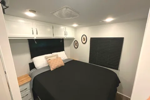 Nat's Jayco Red Hawk Class C