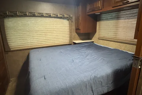 Family Adventure RV | Sleeps 8 | Easy Road Trip Ready - Unlimited WIFI!