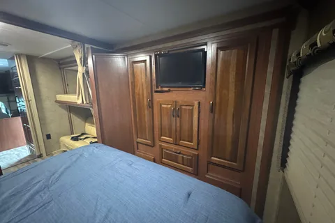 Family Adventure RV | Sleeps 8 | Easy Road Trip Ready - Unlimited WIFI!