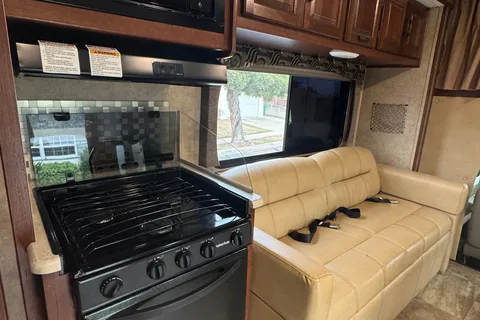 Family Adventure RV | Sleeps 8 | Easy Road Trip Ready - Unlimited WIFI!