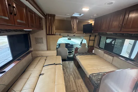 Family Adventure RV | Sleeps 8 | Easy Road Trip Ready - Unlimited WIFI!