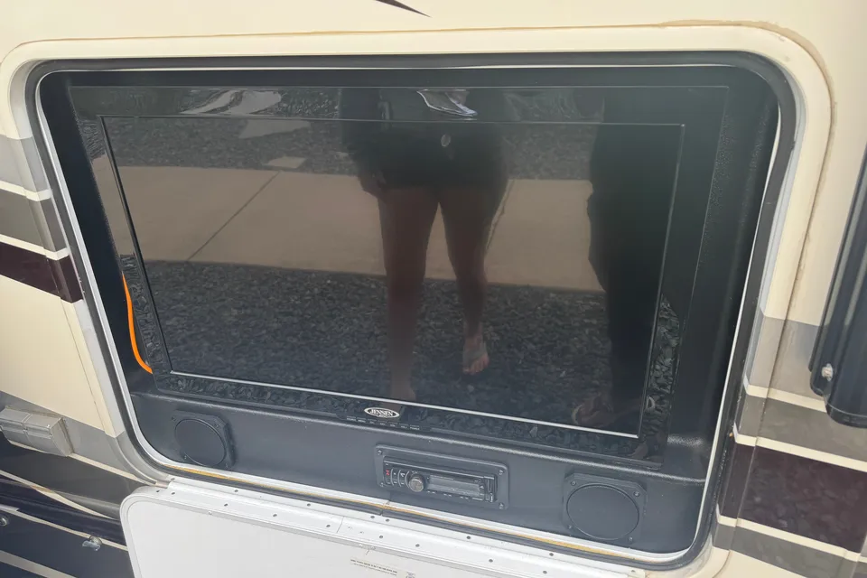 Family Adventure RV | Sleeps 8 | Easy Road Trip Ready - Unlimited WIFI!