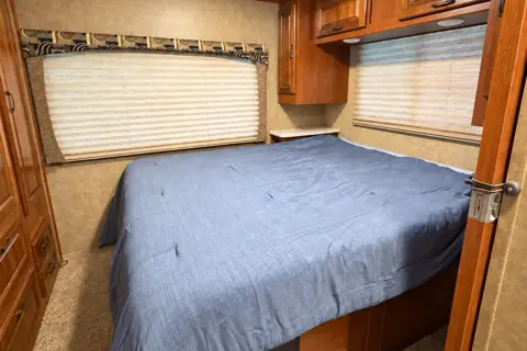 Family Adventure RV | Sleeps 8 | Easy Road Trip Ready - Unlimited WIFI!