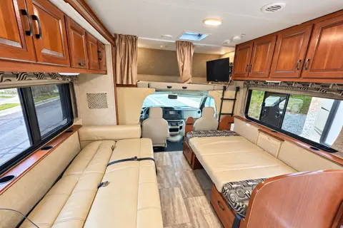 Family Adventure RV | Sleeps 8 | Easy Road Trip Ready - Unlimited WIFI!