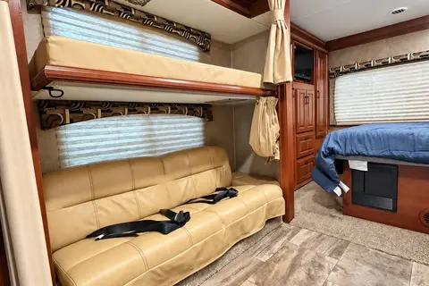Family Adventure RV | Sleeps 8 | Easy Road Trip Ready - Unlimited WIFI!