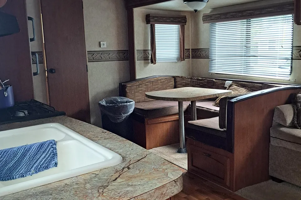 Norma's Salem 26 TBH Travel Trailer