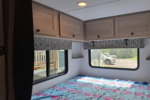 Gary 's Forest River Sunseeker LE 2150SLE Class C