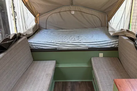 Cozy & Modern Pop-Up Camper for Family Getaways