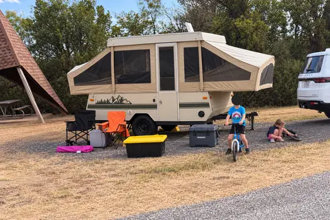 Cozy & Modern Pop-Up Camper for Family Getaways
