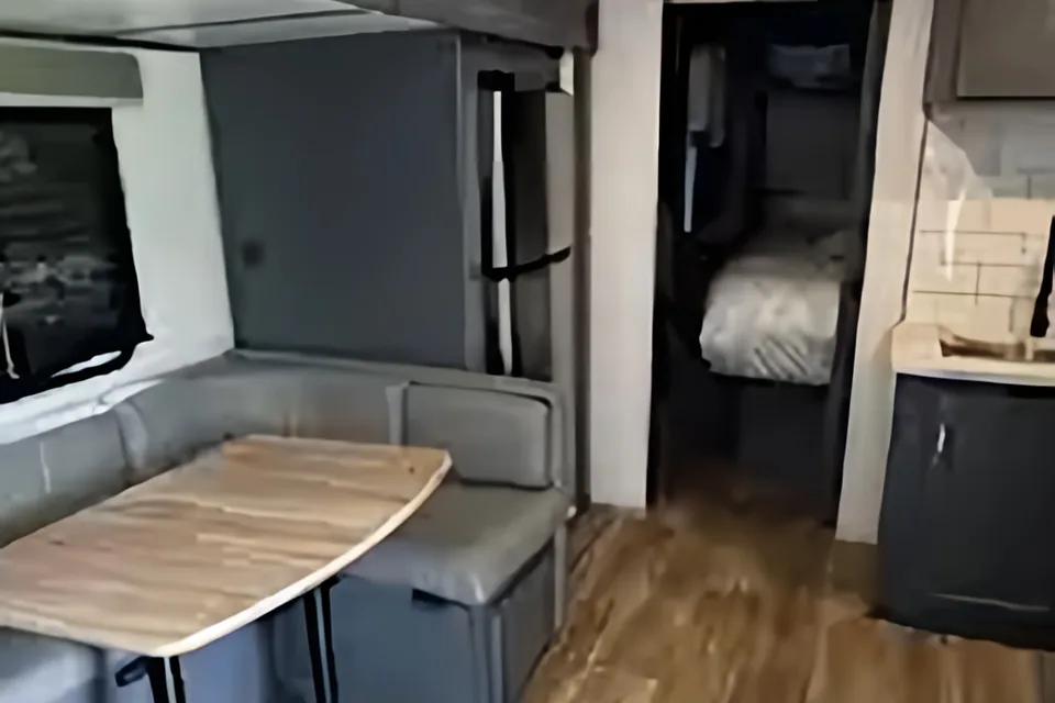2022 Keystone Bullet 250BHS – Family-Friendly Bunkhouse Camper