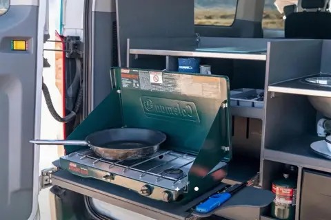 JACKPOT Ford Transit 350 Class B
