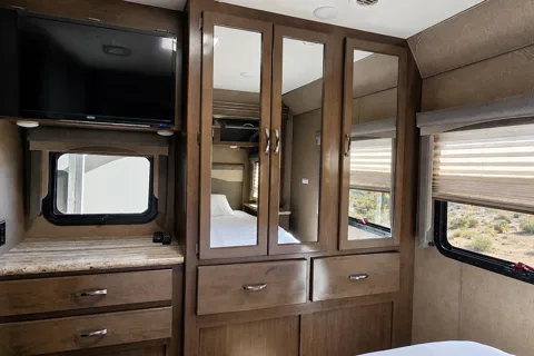 (#13) Lux Class A RV 31FT | Sleeps 8 | 2 Slide Outs | Burning Man | EDC