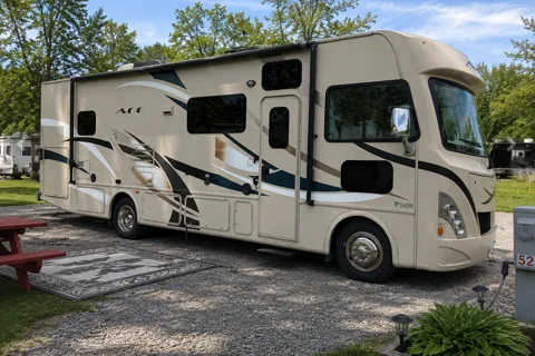 (#13) Lux Class A RV 31FT | Sleeps 8 | 2 Slide Outs | Burning Man | EDC