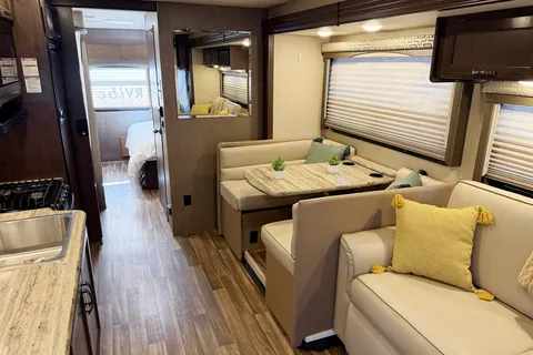(#13) Lux Class A RV 31FT | Sleeps 8 | 2 Slide Outs | Burning Man | EDC