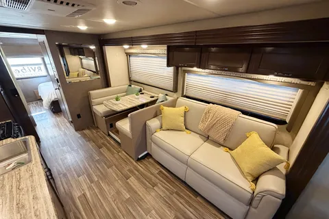 (#13) Lux Class A RV 31FT | Sleeps 8 | 2 Slide Outs | Burning Man | EDC