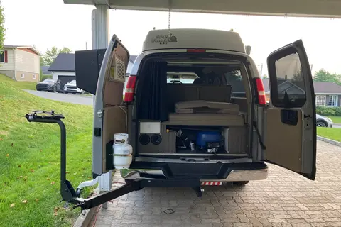 GMC SAVANA LSX SAFARI CONDO