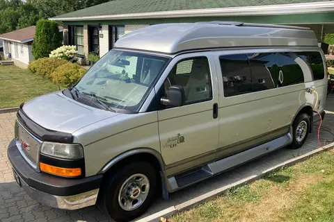 GMC SAVANA LSX SAFARI CONDO
