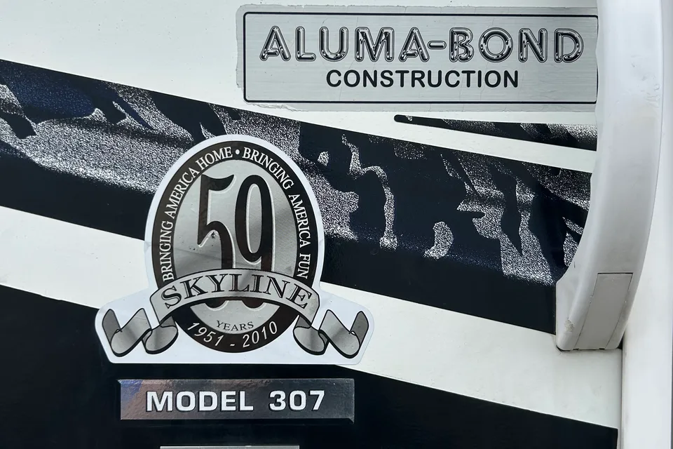Skyline Nomad 307
