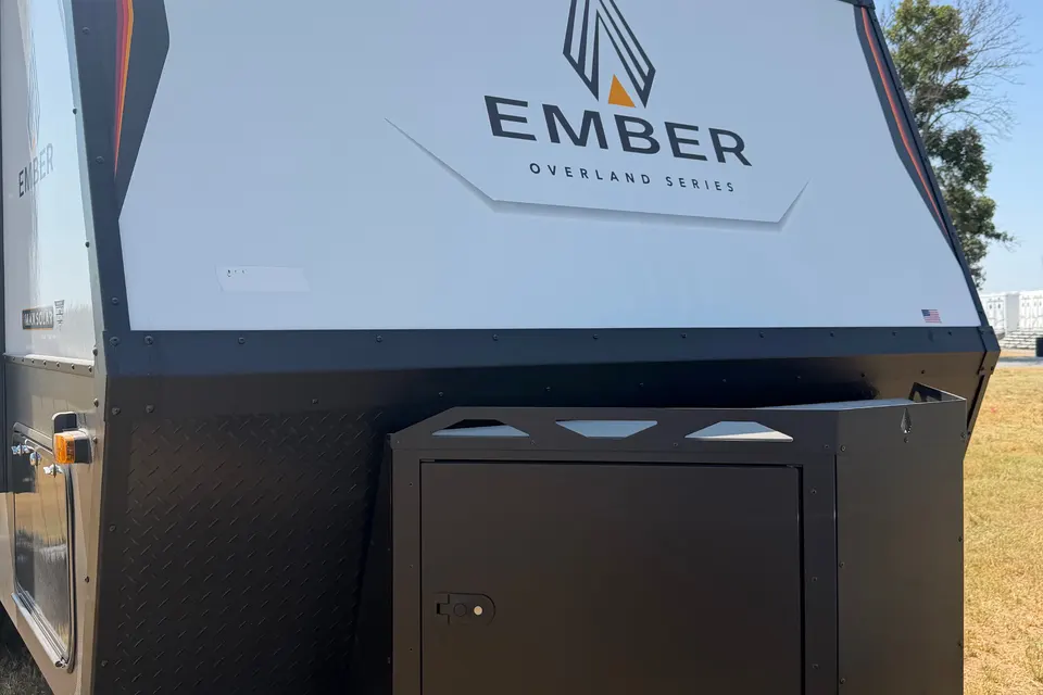 EMBER 221 MSL Overland solarmax Travel Trailer