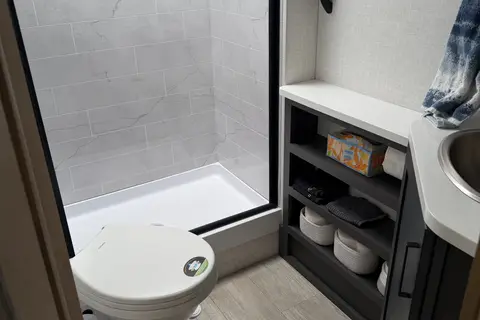EMBER 221 MSL Overland solarmax Travel Trailer