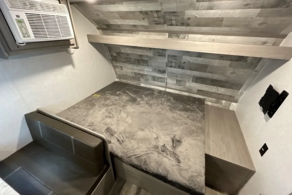 Maryana's Coleman 17 B Travel Trailer