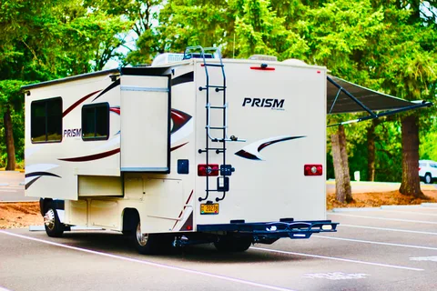 Mercedes Coachmen Prism 2200FS