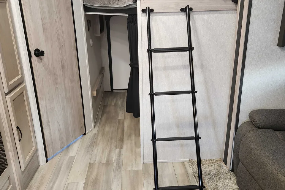 Davis Coachmen Travel Trailer