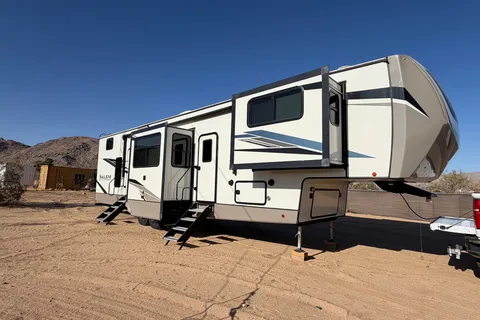 Brian's Forest River Hemisphere Fifth Wheel
