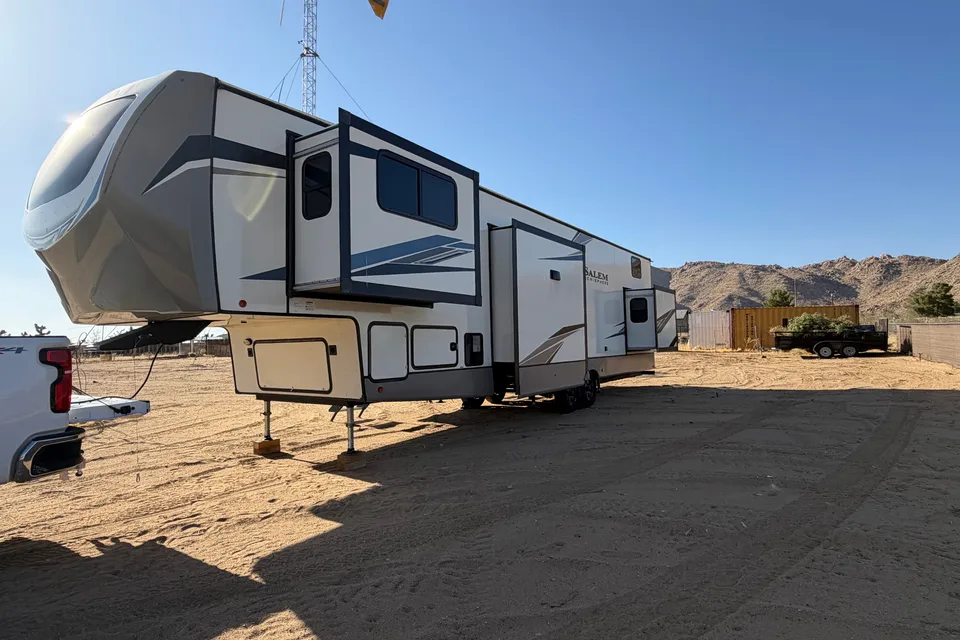 Brian's Forest River Hemisphere Fifth Wheel