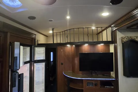 Dustin's Evergreen Tesla Fifth Wheel