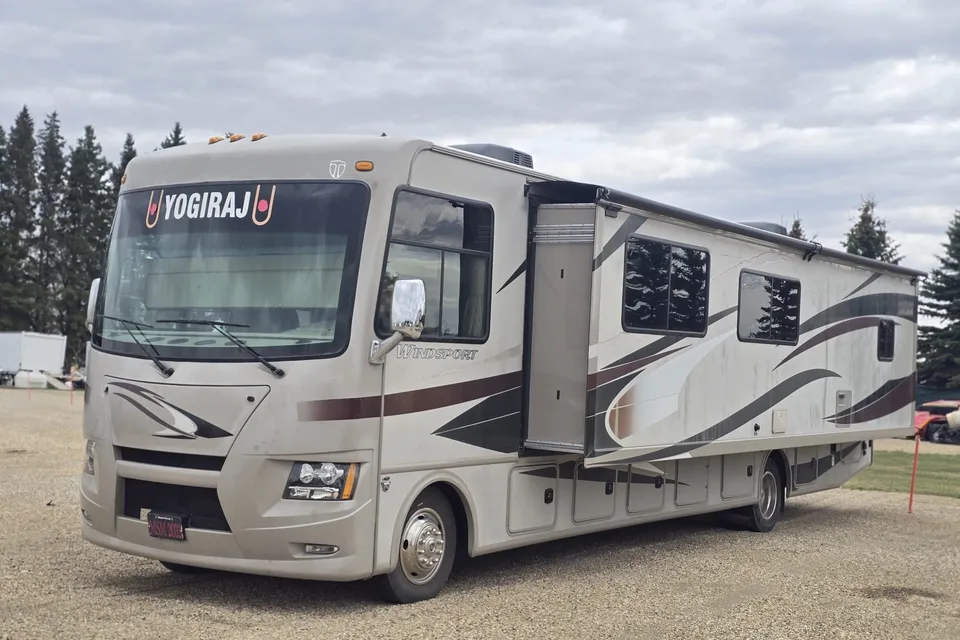 Thor Motor Coach 2014 FORD THOR WINDSPORT 34F Class A