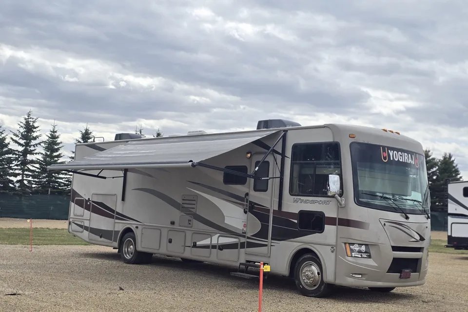 Thor Motor Coach 2014 FORD THOR WINDSPORT 34F Class A