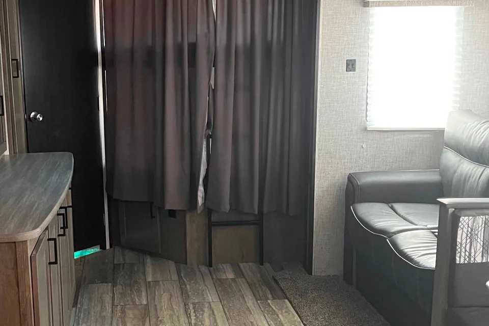 Saul's 2021 Heartland 31 BHDD Travel Trailer