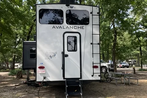 Brandon's Keystone Avalanche 390DS Fifth Wheel